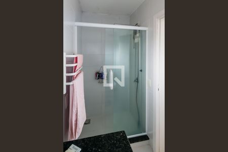 Casa de condomínio à venda com 200m², 2 quartos e 4 vagasBanheiro da Suíte 1