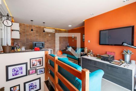 Casa de condomínio à venda com 200m², 2 quartos e 4 vagasSala íntima