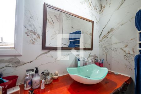 Casa de condomínio à venda com 200m², 2 quartos e 4 vagasBanheiro da Suíte 2