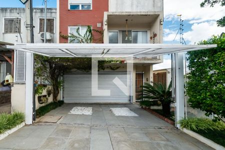 Casa de condomínio à venda com 200m², 2 quartos e 4 vagasFachada