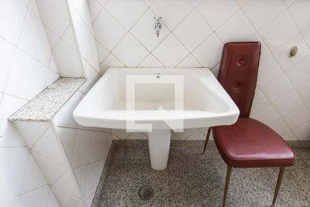 Apartamento para alugar com 157m², 3 quartos e 1 vagaÁrea de Serviço