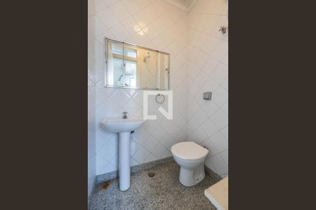 Apartamento para alugar com 157m², 3 quartos e 1 vagaÁrea de Serviço - Banheiro