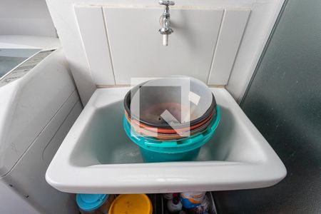 Área de serviço de apartamento para alugar com 2 quartos, 47m² em Canhema, Diadema