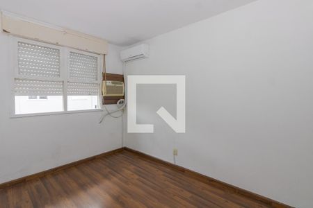 Quarto de apartamento à venda com 1 quarto, 30m² em Sarandi, Porto Alegre