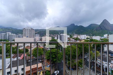 Apartamento à venda com 85m², 2 quartos e 1 vaga Apartamento à venda com 85m², 2 quartos e 1 vagaSala Vista