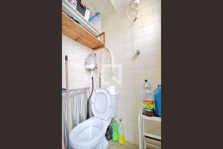 Apartamento à venda com 70m², 2 quartos e 1 vagaBanheiro de Serviço