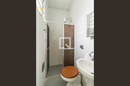 Banheiro de casa para alugar com 1 quarto, 38m² em Penha Circular, Rio de Janeiro