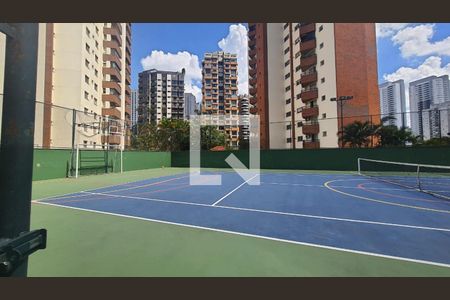 Apartamento à venda com 156m², 4 quartos e 3 vagas Apartamento à venda com 156m², 4 quartos e 3 vagasQuadra Esportiva