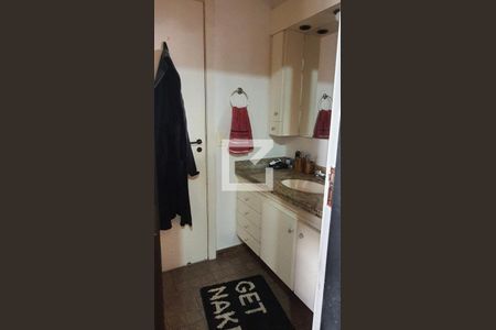 Apartamento à venda com 156m², 4 quartos e 3 vagas Apartamento à venda com 156m², 4 quartos e 3 vagasBanheiro