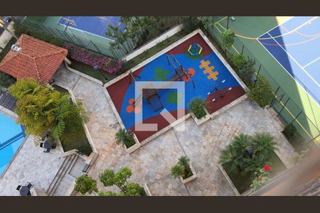 Apartamento à venda com 156m², 4 quartos e 3 vagas Apartamento à venda com 156m², 4 quartos e 3 vagasVista