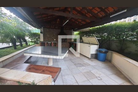 Apartamento à venda com 156m², 4 quartos e 3 vagas Apartamento à venda com 156m², 4 quartos e 3 vagasÁrea Gourmet