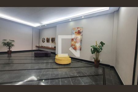 Apartamento à venda com 156m², 4 quartos e 3 vagas Apartamento à venda com 156m², 4 quartos e 3 vagasHall social