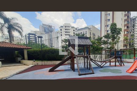 Apartamento à venda com 156m², 4 quartos e 3 vagas Apartamento à venda com 156m², 4 quartos e 3 vagasÁrea Comum - Playground