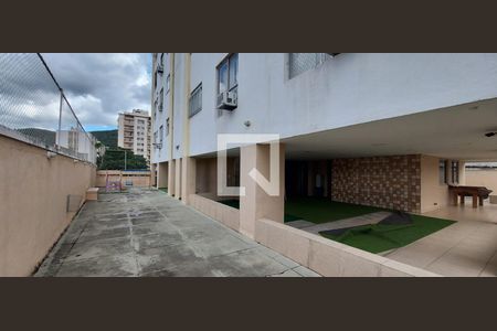 Apartamento à venda com 75m², 2 quartos e 1 vaga Apartamento à venda com 75m², 2 quartos e 1 vagaÁrea comum - Playground