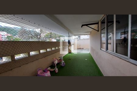 Apartamento à venda com 75m², 2 quartos e 1 vaga Apartamento à venda com 75m², 2 quartos e 1 vagaÁrea comum - Playground