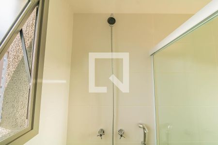 Apartamento à venda com 72m², 2 quartos e 1 vagaDetalhe do Banheiro da Suite