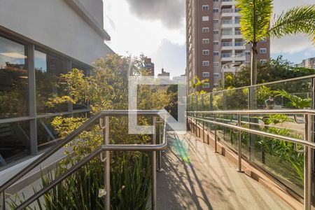 Apartamento à venda com 72m², 2 quartos e 1 vagaÁrea comum - Piscina