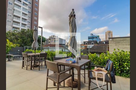 Apartamento à venda com 72m², 2 quartos e 1 vagaÁrea comum - Piscina