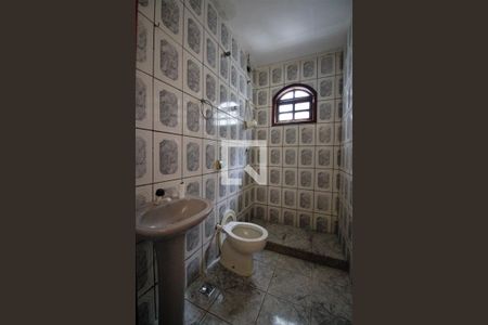 Banheiro de casa para alugar com 1 quarto, 50m² em Laranjal, São Gonçalo