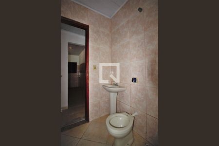 Casa para alugar com 40m², 2 quartos e sem vaga Casa para alugar com 40m², 2 quartos e sem vagaBanheiro