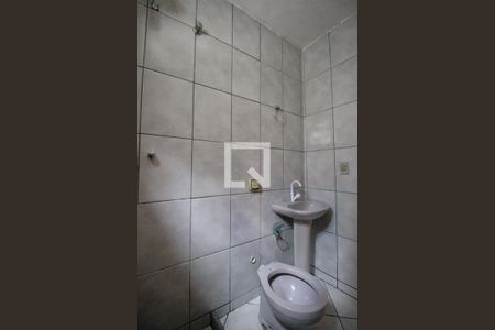 Banheiro de casa para alugar com 1 quarto, 40m² em Laranjal, São Gonçalo