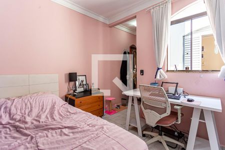 Casa à venda com 200m², 4 quartos e 2 vagas Casa à venda com 200m², 4 quartos e 2 vagasSuite 1