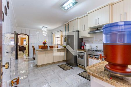 Casa à venda com 200m², 4 quartos e 2 vagas Casa à venda com 200m², 4 quartos e 2 vagasCozinha
