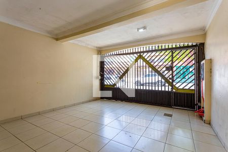 Casa à venda com 200m², 4 quartos e 2 vagas Casa à venda com 200m², 4 quartos e 2 vagasGaragem