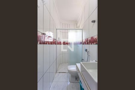 Casa à venda com 200m², 4 quartos e 2 vagas Casa à venda com 200m², 4 quartos e 2 vagasBanheiro da Suite 2