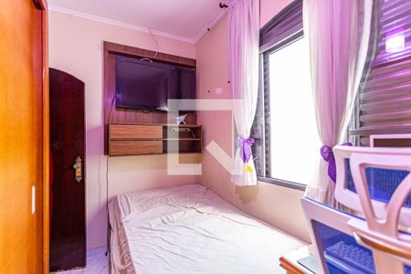 Casa à venda com 200m², 4 quartos e 2 vagas Casa à venda com 200m², 4 quartos e 2 vagasQuarto 2