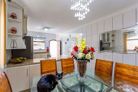Casa à venda com 200m², 4 quartos e 2 vagas Casa à venda com 200m², 4 quartos e 2 vagasCozinha