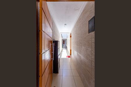 Casa à venda com 200m², 4 quartos e 2 vagas Casa à venda com 200m², 4 quartos e 2 vagasCorredor Externo