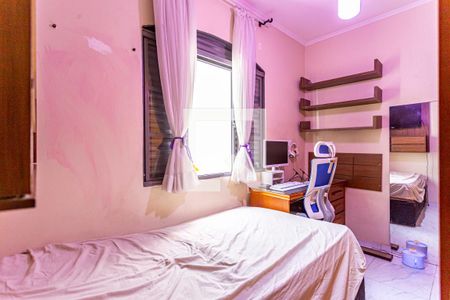 Casa à venda com 200m², 4 quartos e 2 vagas Casa à venda com 200m², 4 quartos e 2 vagasQuarto 2