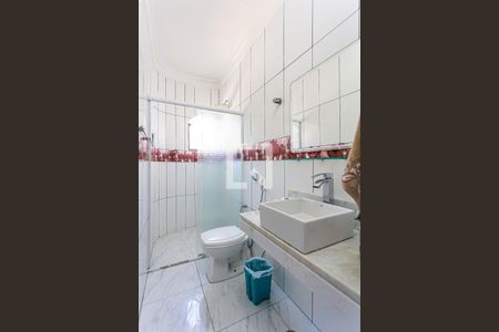 Casa à venda com 200m², 4 quartos e 2 vagas Casa à venda com 200m², 4 quartos e 2 vagasBanheiro da Suite 2