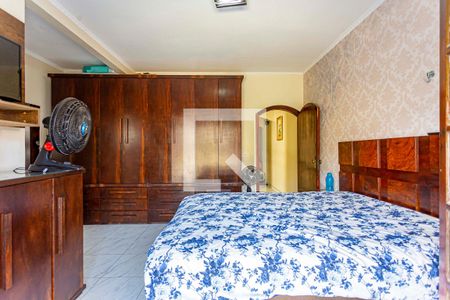 Casa à venda com 200m², 4 quartos e 2 vagas Casa à venda com 200m², 4 quartos e 2 vagasSuite 2