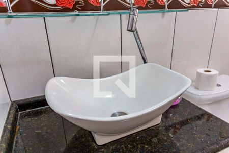 Detalhe do Lavabo de casa à venda com 4 quartos, 200m² em Jardim Las Vegas, Santo André