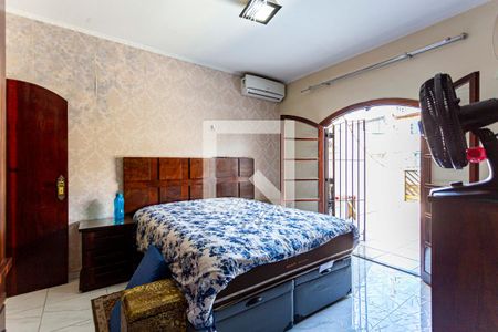 Casa à venda com 200m², 4 quartos e 2 vagas Casa à venda com 200m², 4 quartos e 2 vagasSuite 2