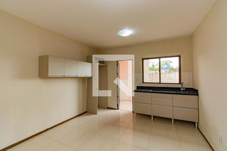 Cozinha de apartamento à venda com 1 quarto, 48m² em São Luís, Canoas