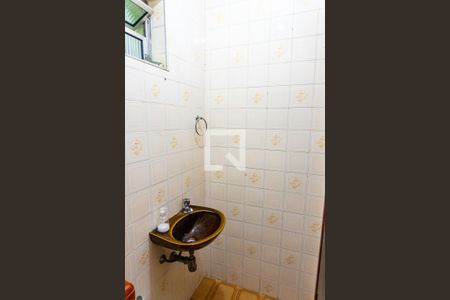 Lavabo de casa para alugar com 4 quartos, 230m² em Vila Mariana, São Paulo