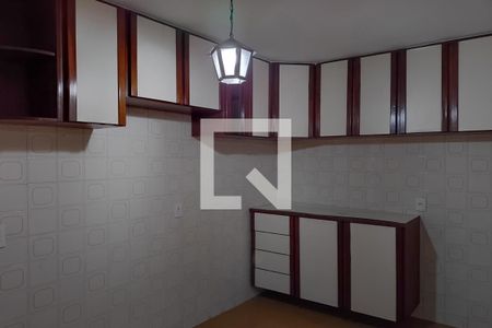 Casa de condomínio à venda com 132m², 3 quartos e 1 vagaCozinha - Armários