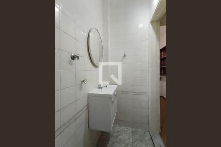 Casa de condomínio à venda com 132m², 3 quartos e 1 vagaBanheiro de serviço