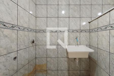 Casa de condomínio à venda com 132m², 3 quartos e 1 vagaBanheiro Social e Área de Serviço