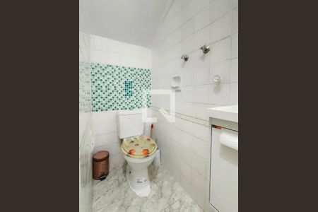 Casa de condomínio à venda com 132m², 3 quartos e 1 vagaBanheiro de serviço