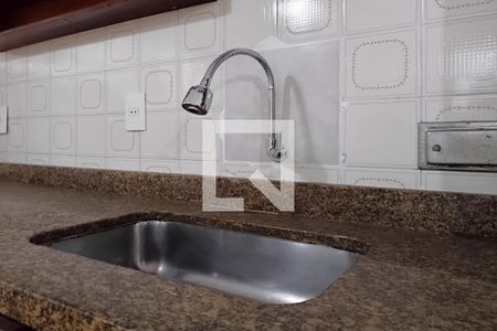 Casa de condomínio à venda com 132m², 3 quartos e 1 vagaCozinha - Torneira