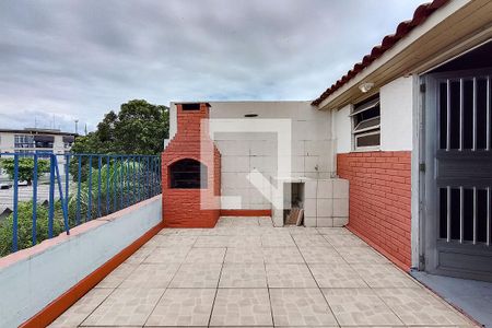 Casa de condomínio à venda com 132m², 3 quartos e 1 vagaChurrasqueira