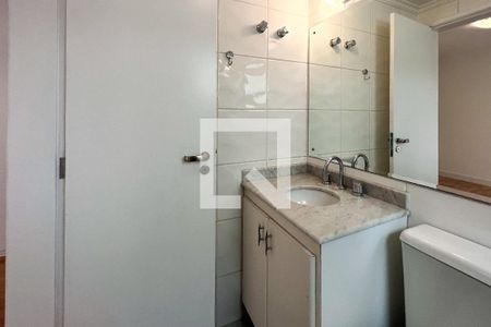 Apartamento à venda com 185m², 4 quartos e 3 vagasBanheiro da Suíte 2