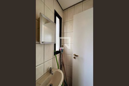 Apartamento à venda com 185m², 4 quartos e 3 vagasBanheiro de Serviço