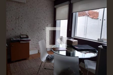 Casa à venda com 3 quartos, 300m² em Vila Prudente, São Paulo