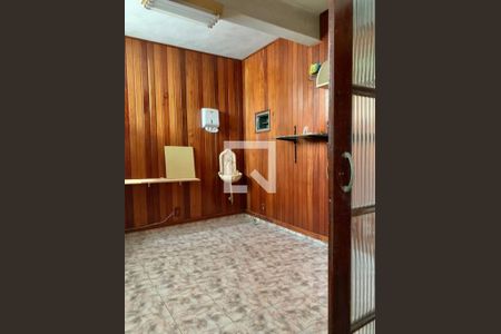 Casa à venda com 3 quartos, 220m² em Vila Canero, São Paulo