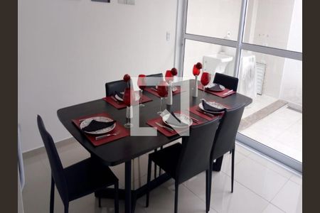 Casa de Condomínio à venda com 3 quartos, 174m² em Vila Bertioga, São Paulo